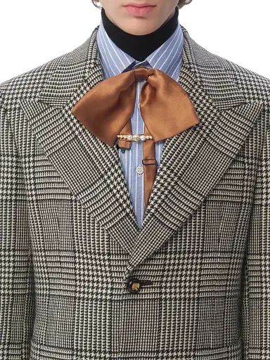 Valentino Garavani Men's Single-Breasted Wool Jacket with Check Pattern on Houndstooth | Thumbnail 6 Valentino Garavani Men's Single-Breasted Wool Jacket with Check Pattern on Houndstooth | Thumbnail 6