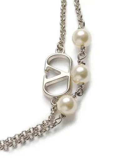 Valentino Garavani Women's VLogo Signature Metal Bracelet with Swarovski Pearls - Palladium | Thumbnail 3