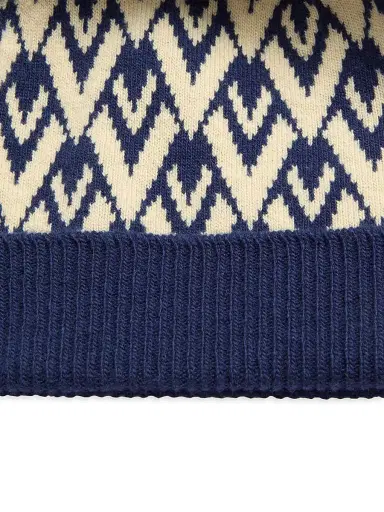 Valentino Garavani Men's Toute La V Signature Knitted Wool Beanie | Thumbnail 4 Valentino Garavani Men's Toute La V Signature Knitted Wool Beanie | Thumbnail 4
