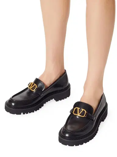 Valentino Garavani Women's Vlogo Signature Calfskin Loafers | Thumbnail 7 Valentino Garavani Women's Vlogo Signature Calfskin Loafers | Thumbnail 7