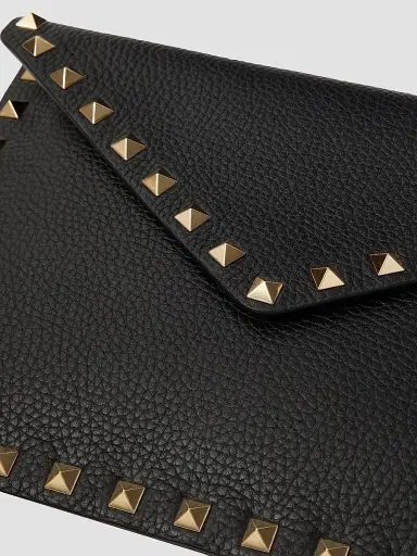 Valentino Garavani Women's Rockstud Grainy Calfskin Pouch - Black | Thumbnail 7