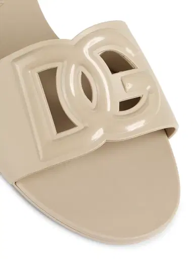 Dolce & Gabbana Women's Interlock Logo Rubber Slides - Beige - Size 10 Sandals | Thumbnail 5 Dolce & Gabbana Women's Interlock Logo Rubber Slides - Beige - Size 10 Sandals | Thumbnail 5