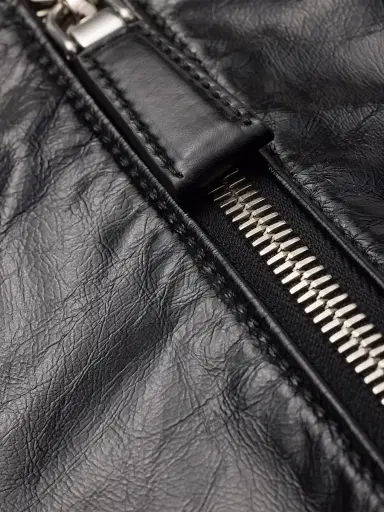 Prada Men's Leather Shoulder Bag - Black | Thumbnail 6