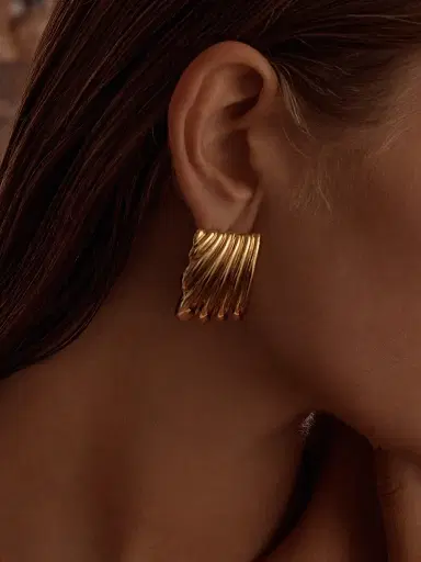 Amber Sceats Women's Zagora Sunnie Fluted 24K-Gold-Plated Drop Earrings - Yellow Gold | Thumbnail 2 Amber Sceats Women's Zagora Sunnie Fluted 24K-Gold-Plated Drop Earrings - Yellow Gold | Thumbnail 2