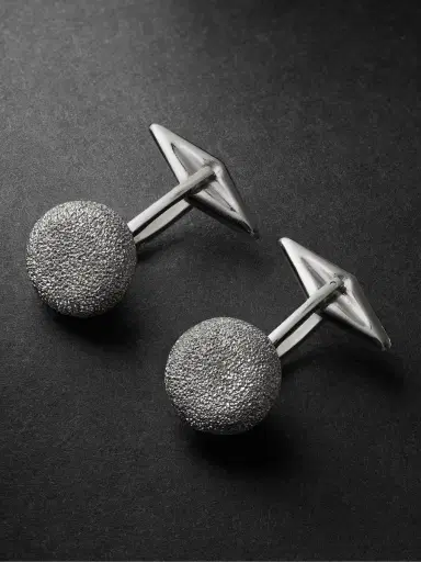 Carolina Bucci Florentine Finish Blackened Gold Cufflinks - Men | Thumbnail 1
