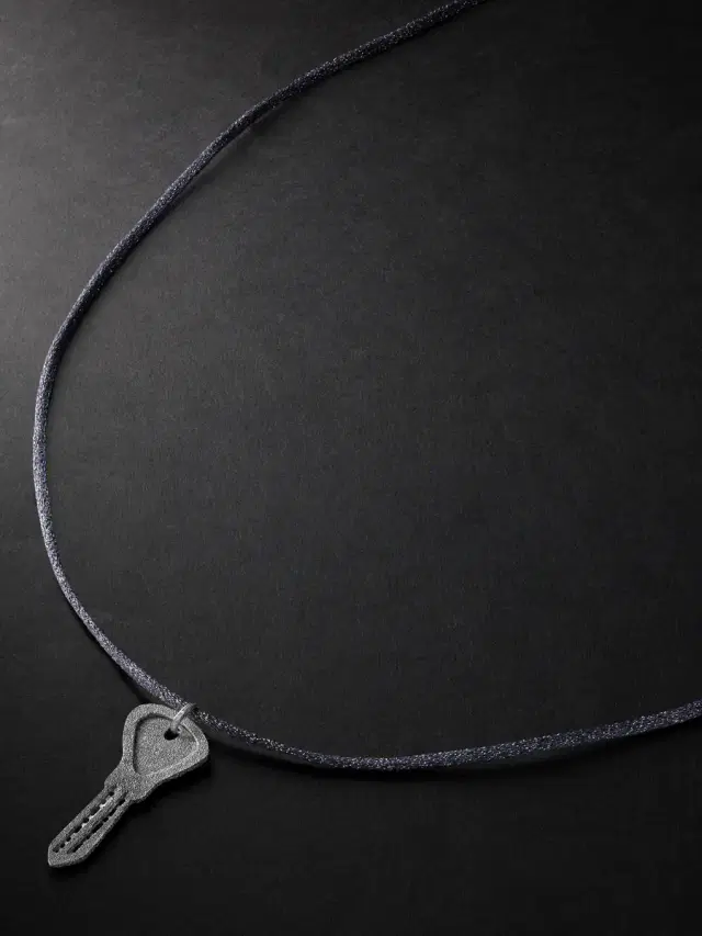 Carolina Bucci Florentine Finish Key White Gold Lurex Pendant Necklace - Men