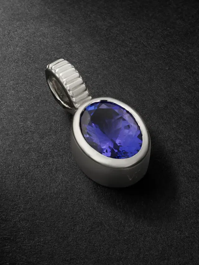 Magnetic White Gold Tanzanite Pendant - Men