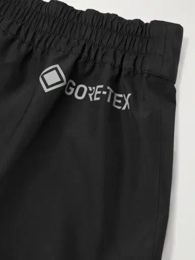 Moncler Grenoble Tapered Logo-Print GORE-TEX Trousers - Men | Thumbnail 5 Moncler Grenoble Tapered Logo-Print GORE-TEX Trousers - Men | Thumbnail 5