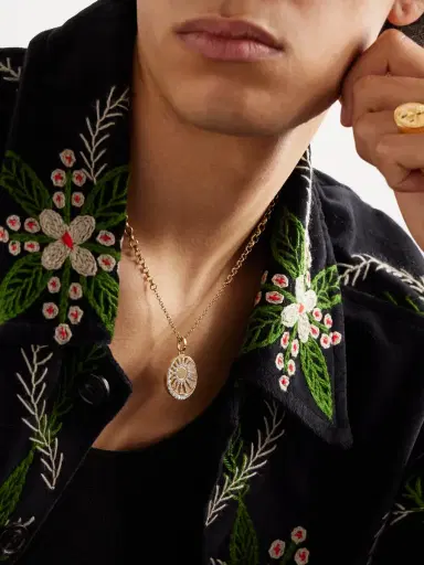 Foundrae Balance 18-Karat Gold Diamond Pendant - Men | Thumbnail 4