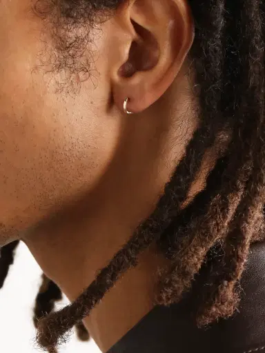 Sydney Evan 14-Karat Gold Single Hoop Earring - Men | Thumbnail 2