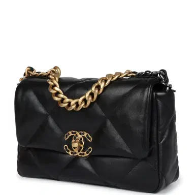 Chanel Chanel Medium 19 Flap Bag Black Lambskin Mixed Metal Hardware | Thumbnail 5 Chanel Chanel Medium 19 Flap Bag Black Lambskin Mixed Metal Hardware | Thumbnail 5