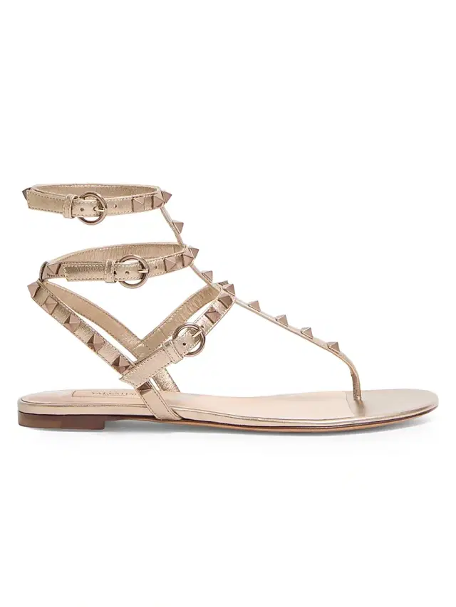 Women's Rockstud Metallic Flat Flip-Flop Sandals - Gold