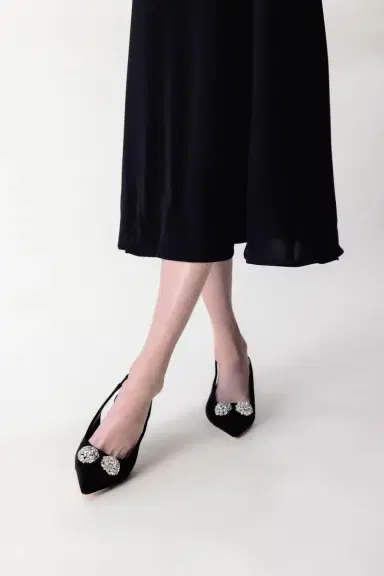 Giambattista Valli Crystal Embellished Slingback Heels | Thumbnail 4 Giambattista Valli Crystal Embellished Slingback Heels | Thumbnail 4