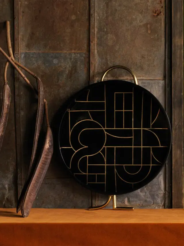 Kelly Behun Circuit Round Tray