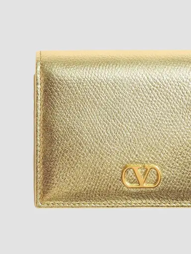 Valentino Garavani Women's VLogo Signature Laminated Grainy Calfskin Wallet | Thumbnail 5 Valentino Garavani Women's VLogo Signature Laminated Grainy Calfskin Wallet | Thumbnail 5