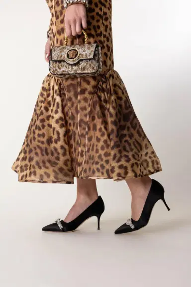 Manolo Blahnik Asapump Pumps | Thumbnail 2 Manolo Blahnik Asapump Pumps | Thumbnail 2