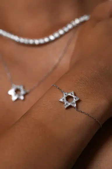 Wish Fine Jewelry 0.19ct Diamond 18K Gold Star of David Bracelet | Thumbnail 3 Wish Fine Jewelry 0.19ct Diamond 18K Gold Star of David Bracelet | Thumbnail 3