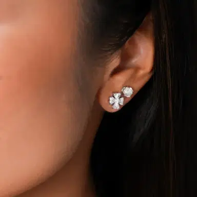 Wish Fine Jewelry 1.20ct Diamond 18K Gold Heart Cut Clover Stud Earrings | Thumbnail 3 Wish Fine Jewelry 1.20ct Diamond 18K Gold Heart Cut Clover Stud Earrings | Thumbnail 3