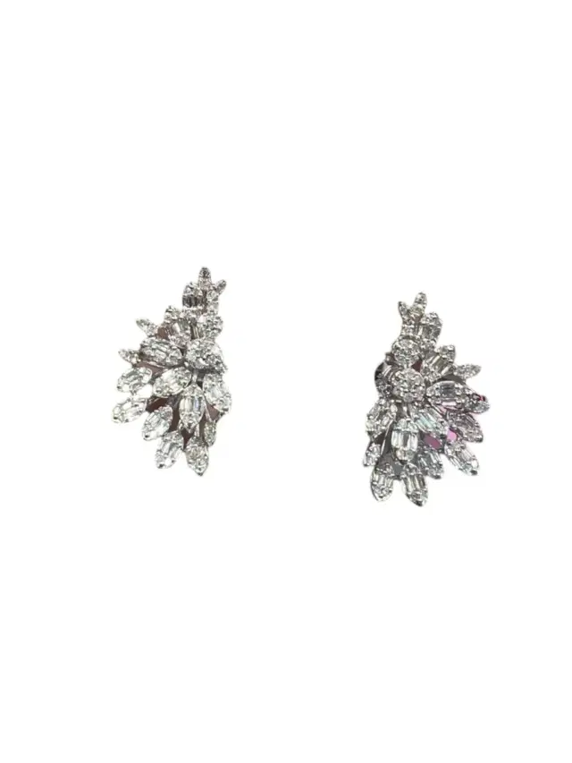 1.25ct Diamond 14K Gold Leaf Earring