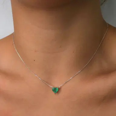 Wish Fine Jewelry 1.25ct Emerald 18K Gold Heart Solitaire Necklace | Thumbnail 2
