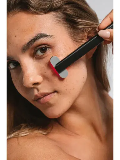 SolaWave Women's Advanced Red Light Therapy Skincare Device - Matte Black | Thumbnail 3