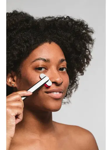SolaWave Women's Advanced Red Light Therapy Skincare Device - Matte Black | Thumbnail 4