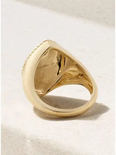 Yvonne Léon Chevalière Marquise 9-karat Gold, Mother-of-pearl And Diamond Signet Ring | Thumbnail 3