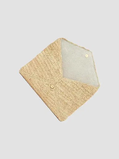 Saint Laurent Women's Cassandre Large Envelope Pouch in Raffia | Thumbnail 4 Saint Laurent Women's Cassandre Large Envelope Pouch in Raffia | Thumbnail 4
