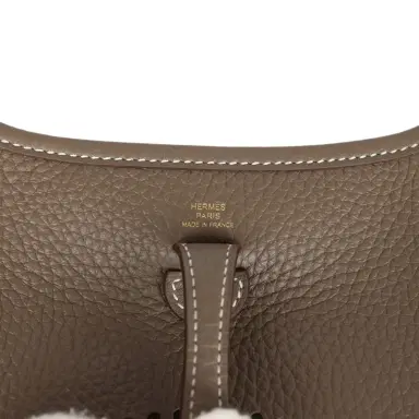 HERMÈS Hermes Evelyne TPM Etoupe Clemence Gold Hardware | Thumbnail 7 HERMÈS Hermes Evelyne TPM Etoupe Clemence Gold Hardware | Thumbnail 7