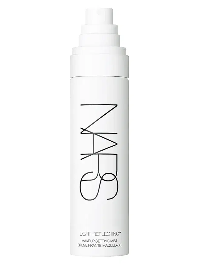 Women's Light Reflecting Makeup Setting Mist