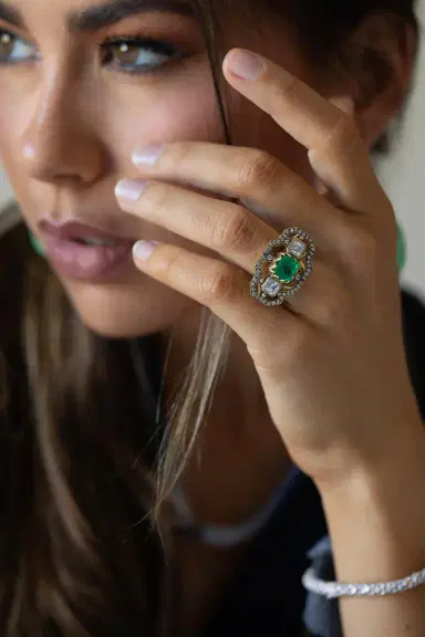 Sylva & Cie Colombian Emerald Diamond Ring | Thumbnail 2