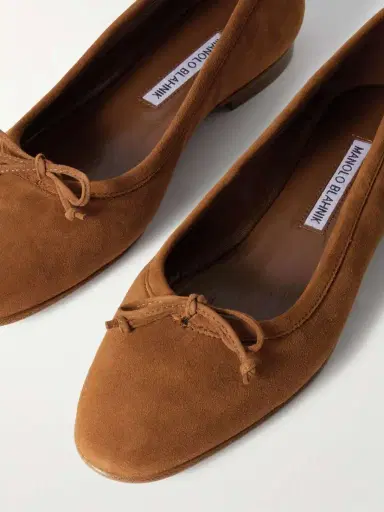 Manolo Blahnik Veralli Bow-detailed Suede Ballet Flats | Thumbnail 4 Manolo Blahnik Veralli Bow-detailed Suede Ballet Flats | Thumbnail 4