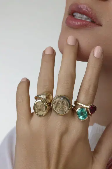 Retrouvaí Alchemy Love Signet Ring | Thumbnail 3