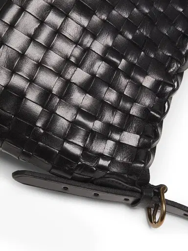 Dragon Diffusion Women's Salvage Woven Leather Hobo Bag - Black | Thumbnail 6