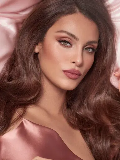 Charlotte Tilbury Women's Cheek to Chic Blush - Pillow Talk | Thumbnail 4