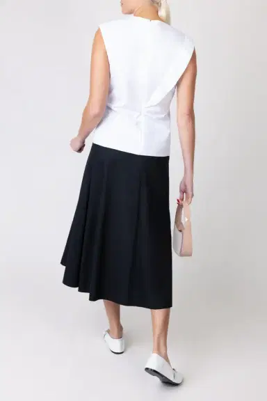 MANTU Sleeveless Gathered Top | Thumbnail 4