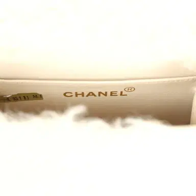 Chanel Vintage Chanel Micro Kelly Child White Rabbit Fur Gold Hardware | Thumbnail 8 Chanel Vintage Chanel Micro Kelly Child White Rabbit Fur Gold Hardware | Thumbnail 8