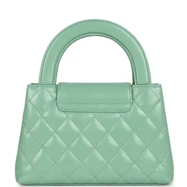 Chanel Chanel Small Kelly Shopper Light Green Shiny Aged Calfskin Brushed Gold Hardware | Thumbnail 4 Chanel Chanel Small Kelly Shopper Light Green Shiny Aged Calfskin Brushed Gold Hardware | Thumbnail 4