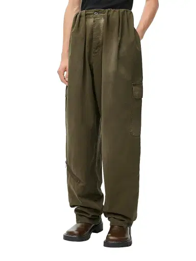Loewe Men's Balloon Cargo Trousers - Khaki Green - Size 38 | Thumbnail 3