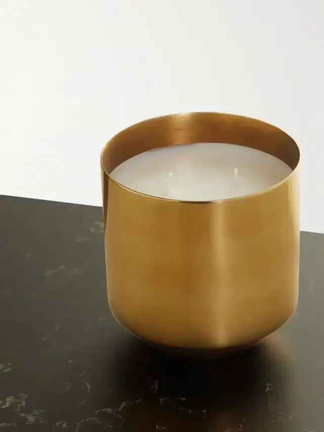 Turin Scented Candle - Leather & Oud, 500g Turin Scented Candle - Leather & Oud, 500g