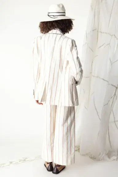 Brunello Cucinelli Structured Stripe Blazer | Thumbnail 4 Brunello Cucinelli Structured Stripe Blazer | Thumbnail 4
