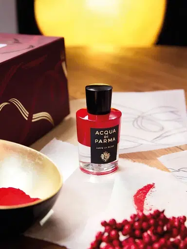 Acqua di Parma Signatures Of The Sun Légami Luce di Rosa Eau de Parfum | Thumbnail 3 Acqua di Parma Signatures Of The Sun Légami Luce di Rosa Eau de Parfum | Thumbnail 3
