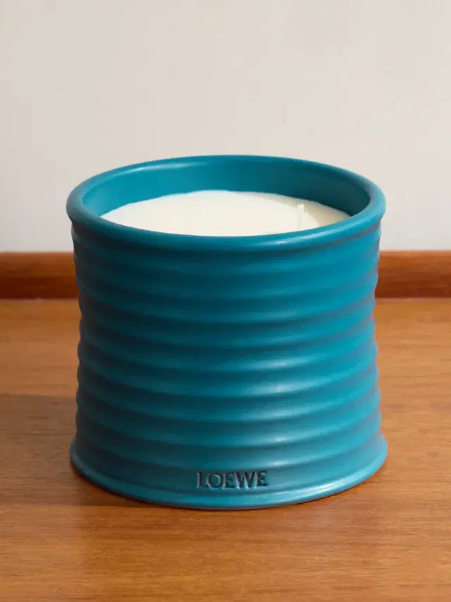 LOEWE PERFUMES Incense Medium Scented Candle, 610g - Men