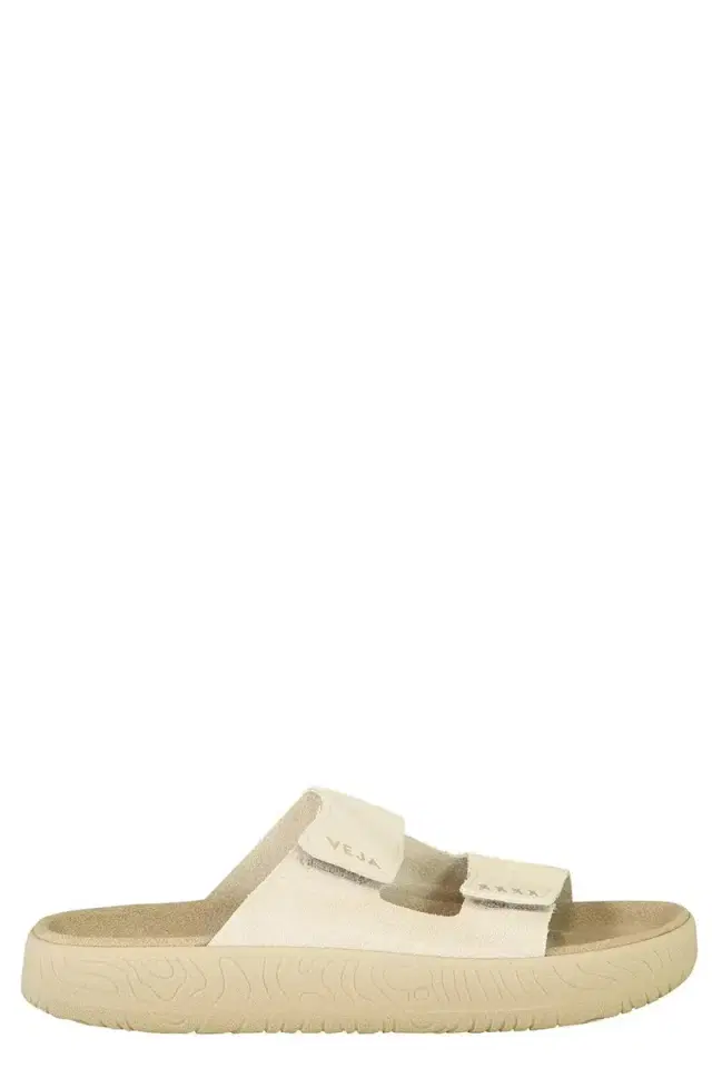 Veja ETNA SANDAL
