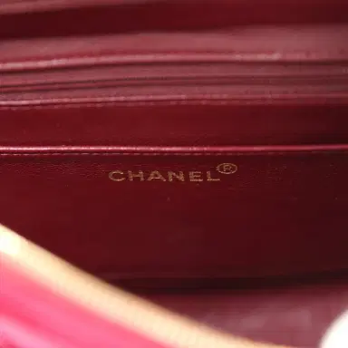 Chanel Vintage Chanel Medium Classic Flap Backpack Burgundy Velvet Gold Hardware | Thumbnail 10 Chanel Vintage Chanel Medium Classic Flap Backpack Burgundy Velvet Gold Hardware | Thumbnail 10