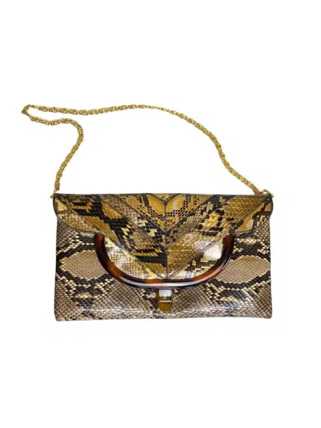 Snake Clutch