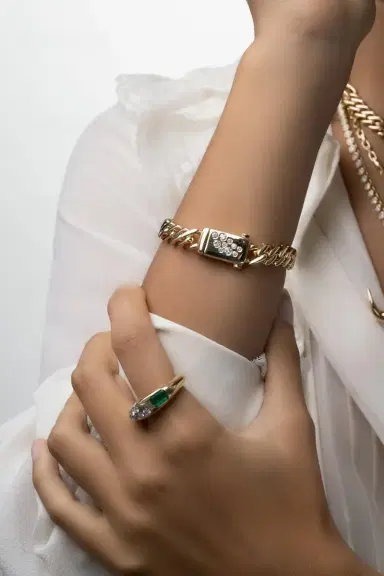 Uniform Object Emerald Dowry Ring | Thumbnail 4