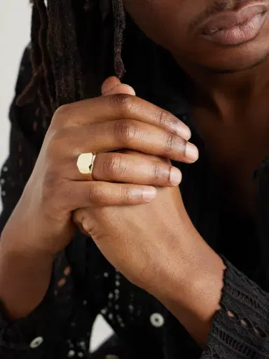 MAOR 18-Karat Gold Signet Ring - Men | Thumbnail 2