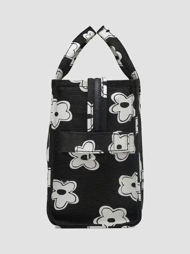 Marc Jacobs Women's The Daisy Canvas Medium Tote Bag - Black White | Thumbnail 6 Marc Jacobs Women's The Daisy Canvas Medium Tote Bag - Black White | Thumbnail 6