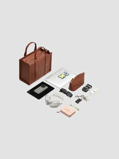Marc Jacobs Women's The Daisy Canvas Medium Tote Bag - Black White | Thumbnail 8 Marc Jacobs Women's The Daisy Canvas Medium Tote Bag - Black White | Thumbnail 8